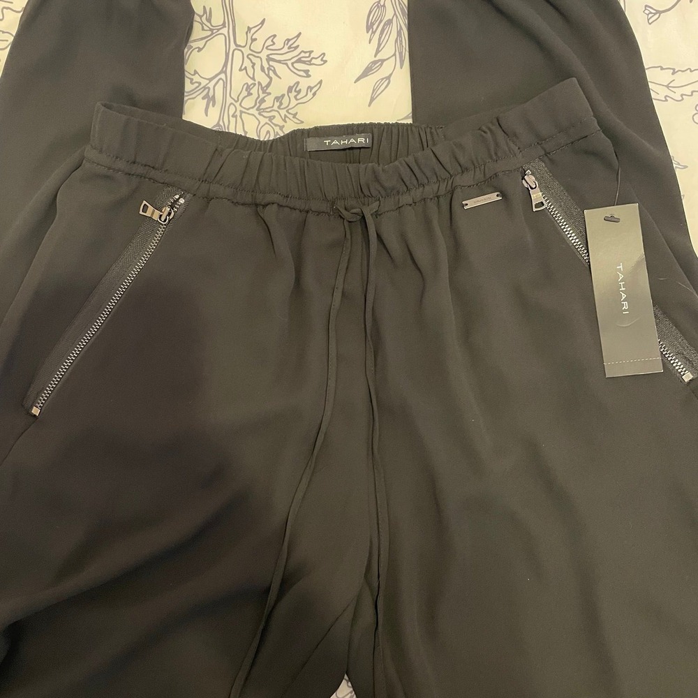 Tahari black Luella pants with pockets NWT‎ M38BC218